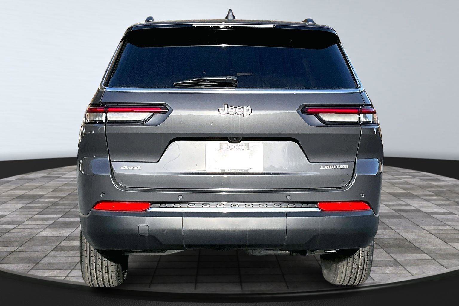 New 2025 Jeep Grand Cherokee L Limited image 5