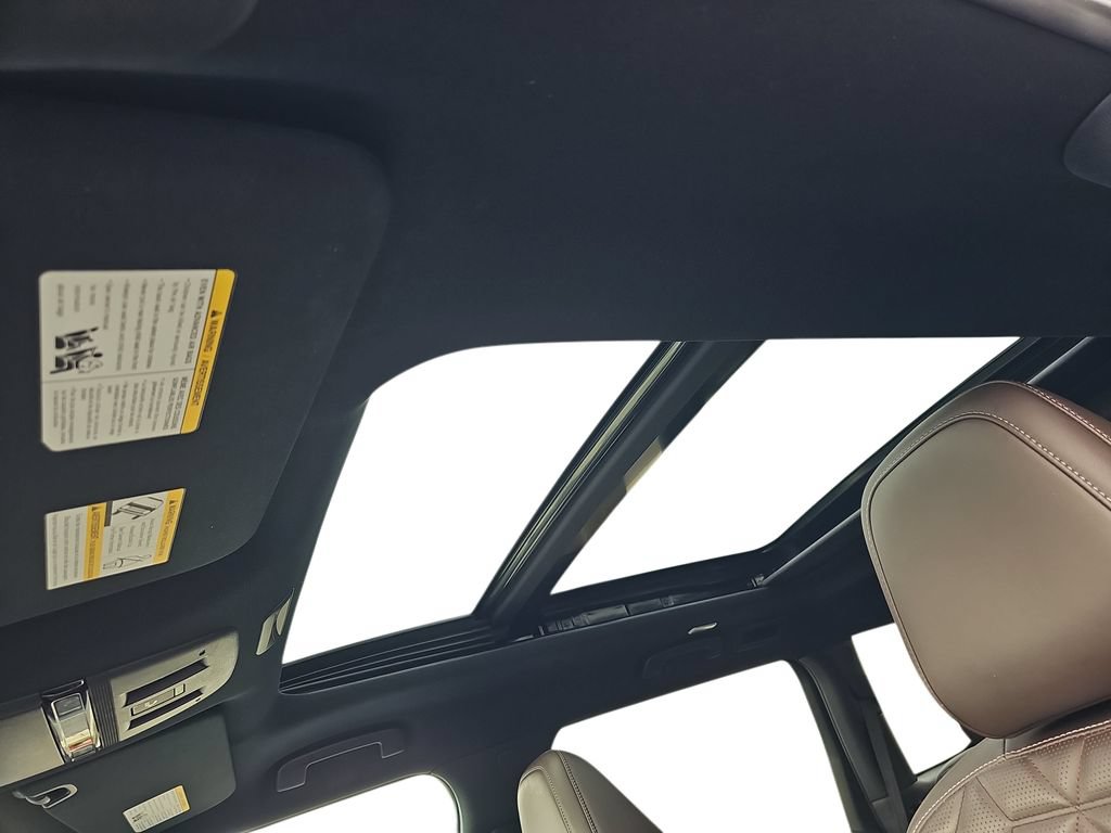 Used 2025 Nissan Armada Platinum RWD image 29