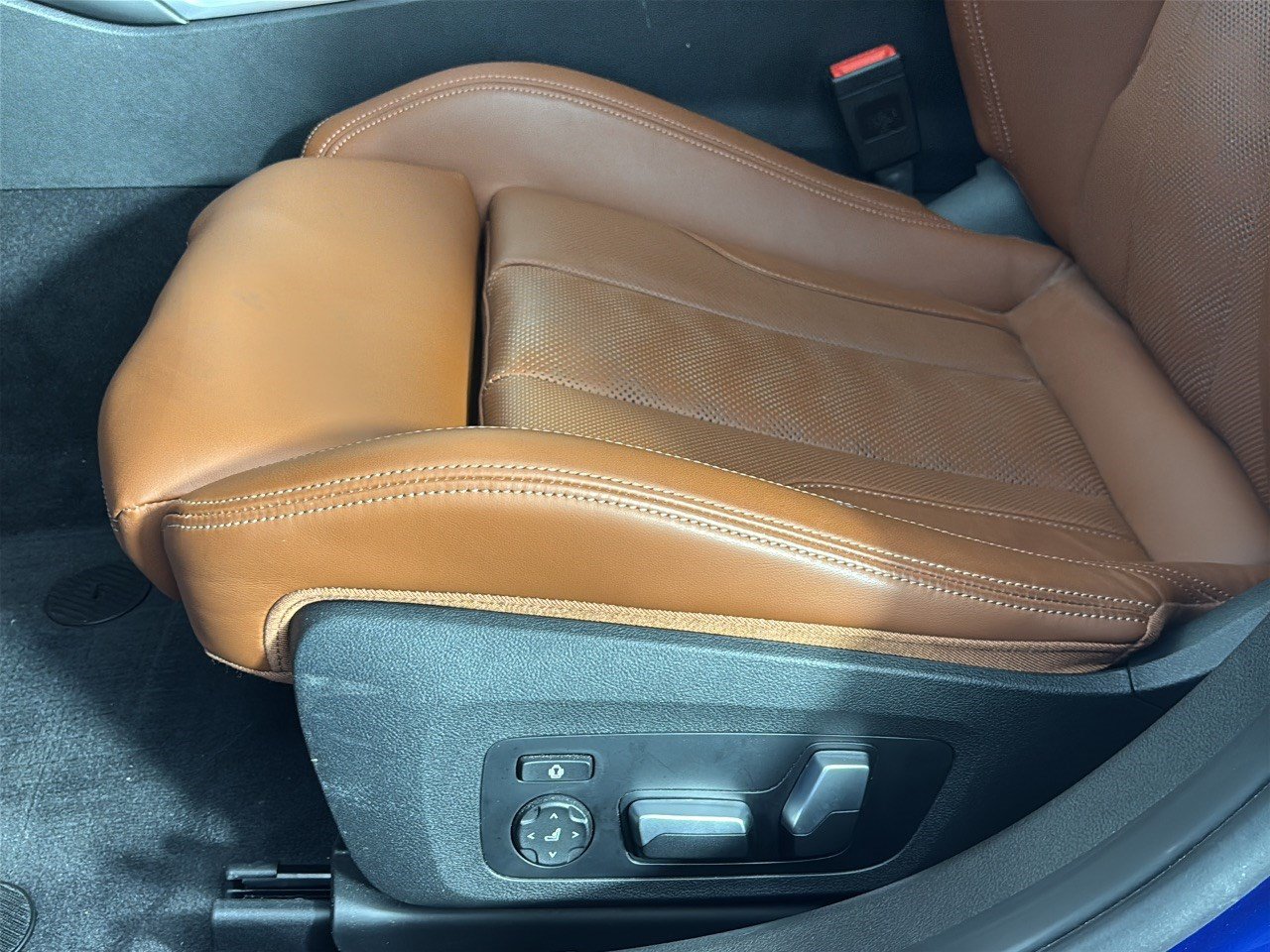 Used 2023 BMW M3 RWD image 16