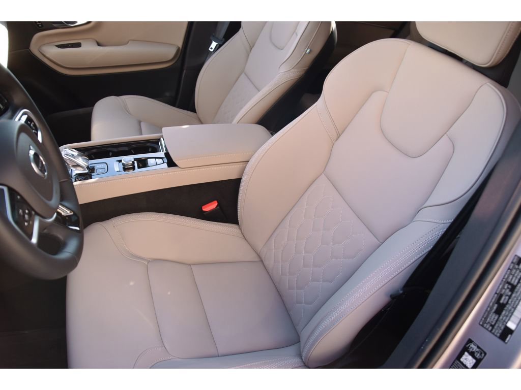 Certified 2026 Volvo XC90 B5 Plus image 13