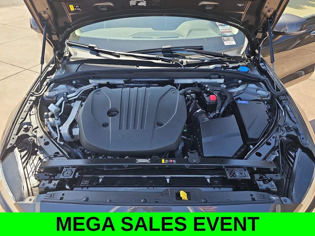 Used 2025 Volvo V60 B5 Cross Country Plus AWD/4WD image 33