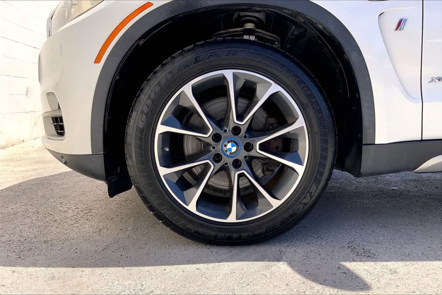 Used 2018 BMW X5 xDrive40e AWD/4WD image 9