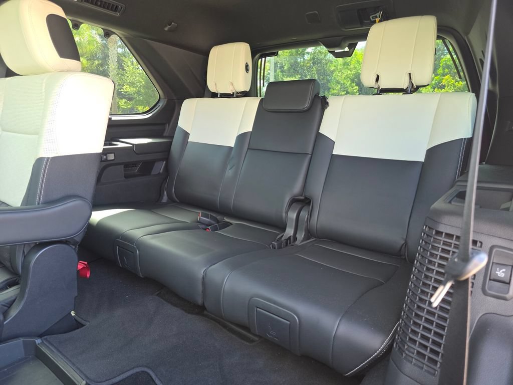 Used 2024 Toyota Sequoia Capstone AWD/4WD image 22
