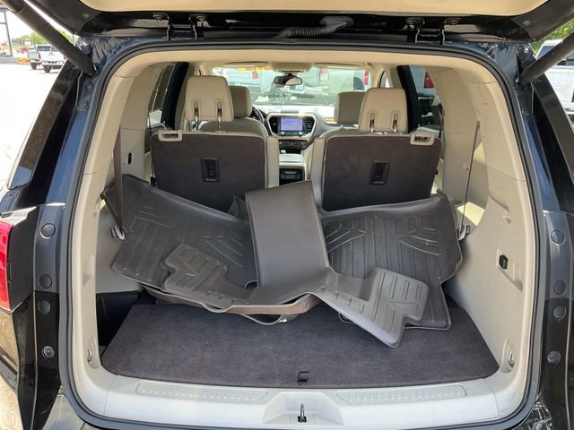Used 2017 GMC Acadia Denali w/ Technology Package FWD image 19