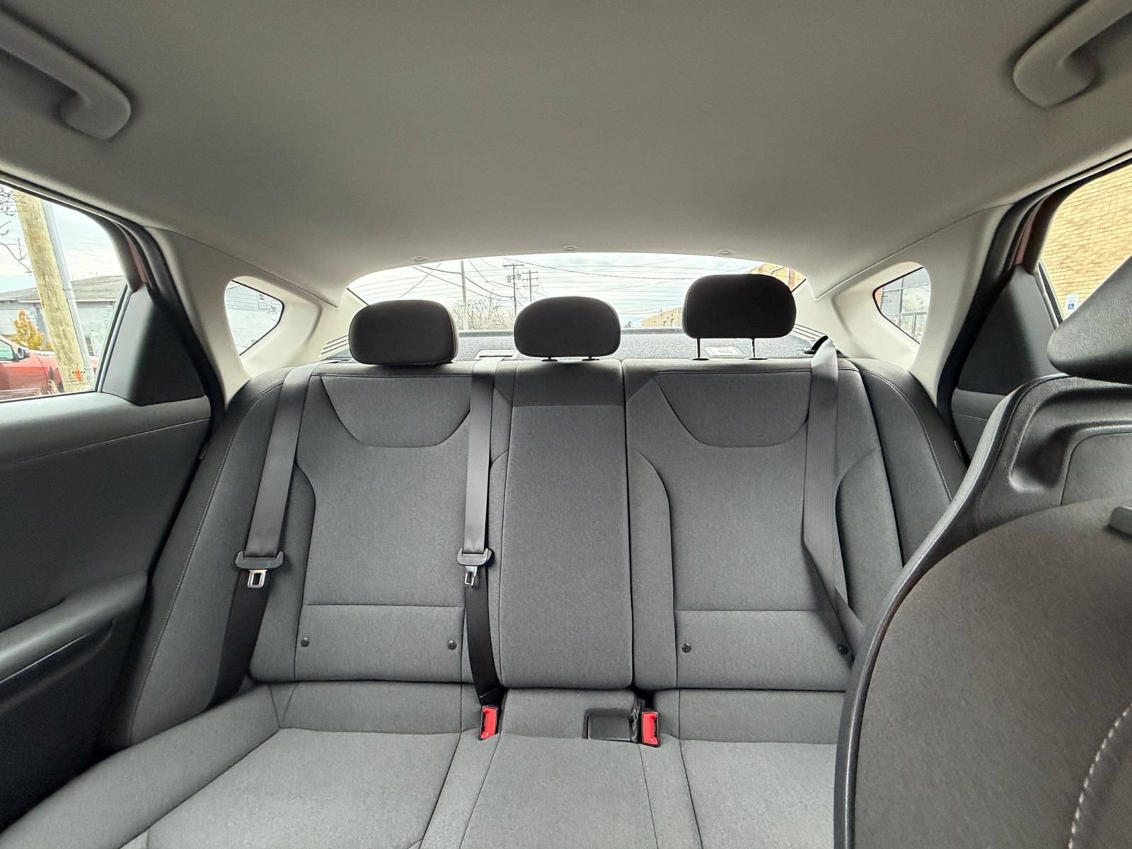 Used 2025 Kia K4 FWD image 36