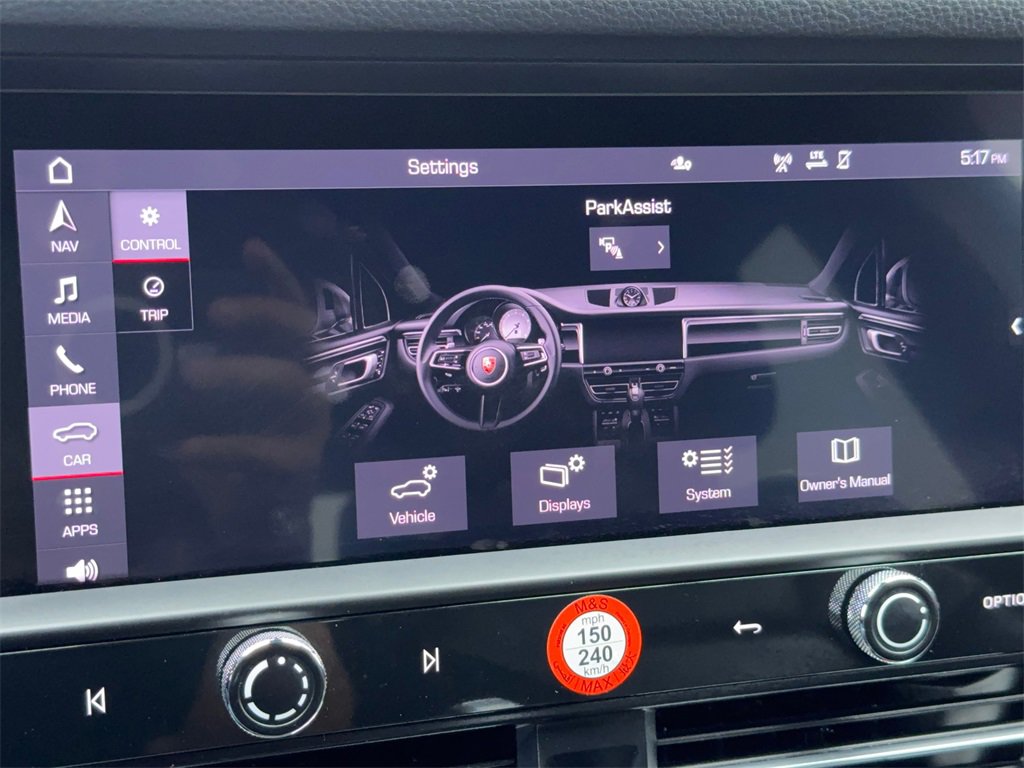 Used 2024 Porsche Macan image 26