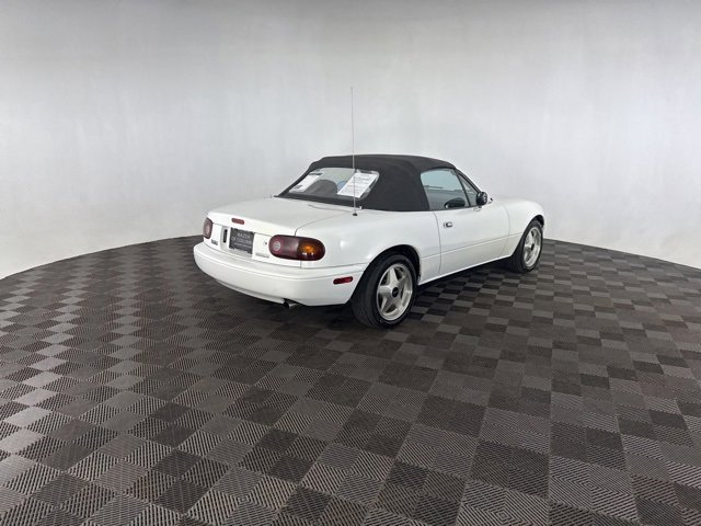 Used 1990 MAZDA MX-5 Miata image 5