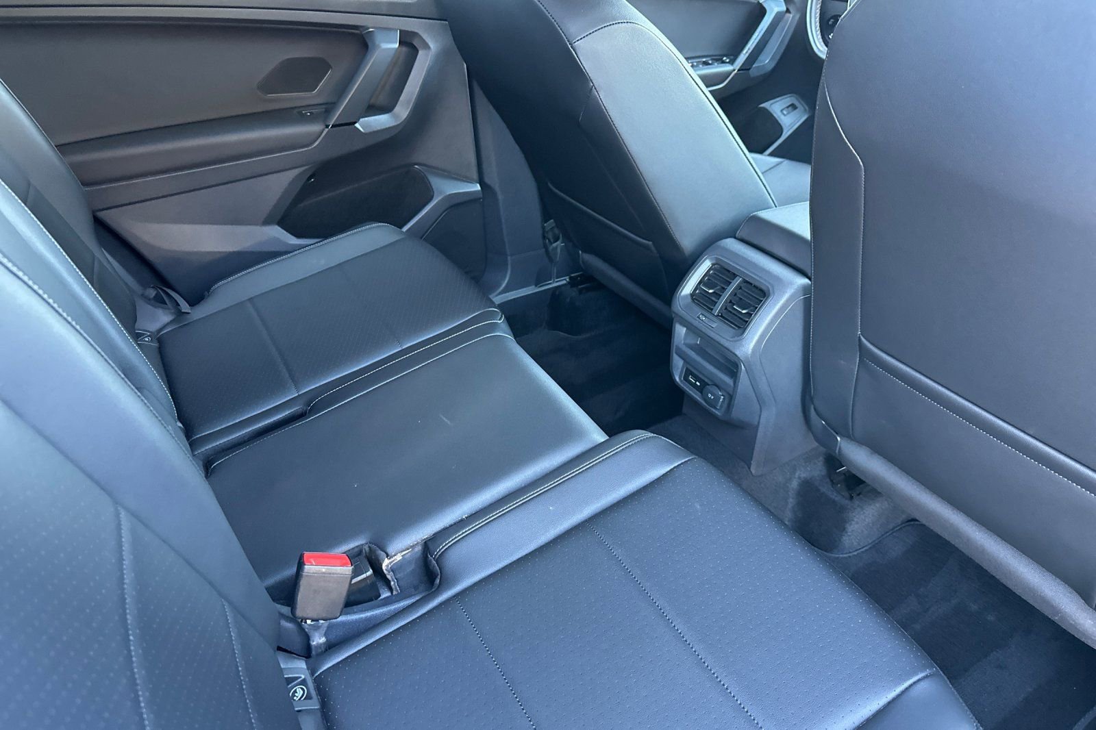 Used 2019 Volkswagen Tiguan SEL R-Line image 19