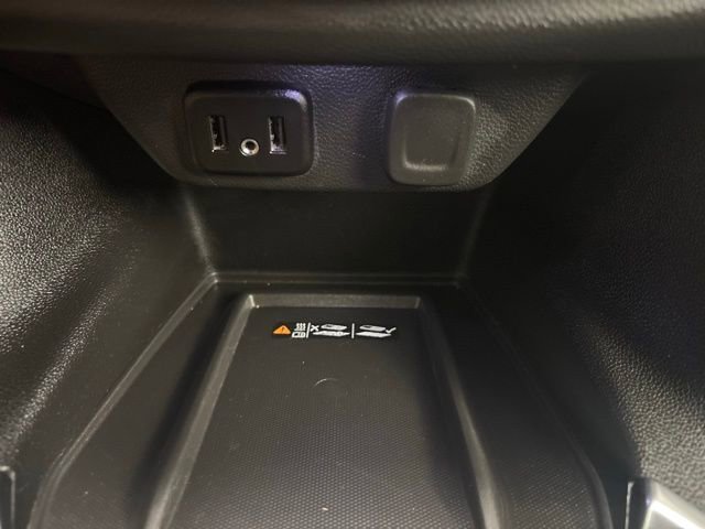 Used 2023 Chevrolet Traverse LT FWD image 35