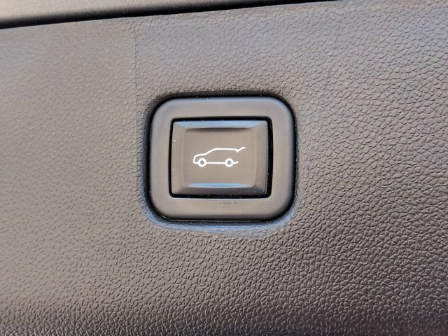 Used 2023 Chevrolet Blazer LT w/ Convenience Package FWD image 30