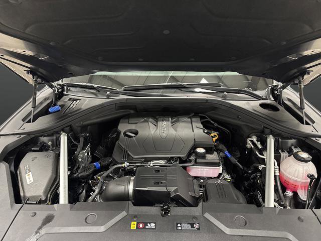 Used 2024 Genesis GV70 2.5T w/ Sport Prestige Package image 38