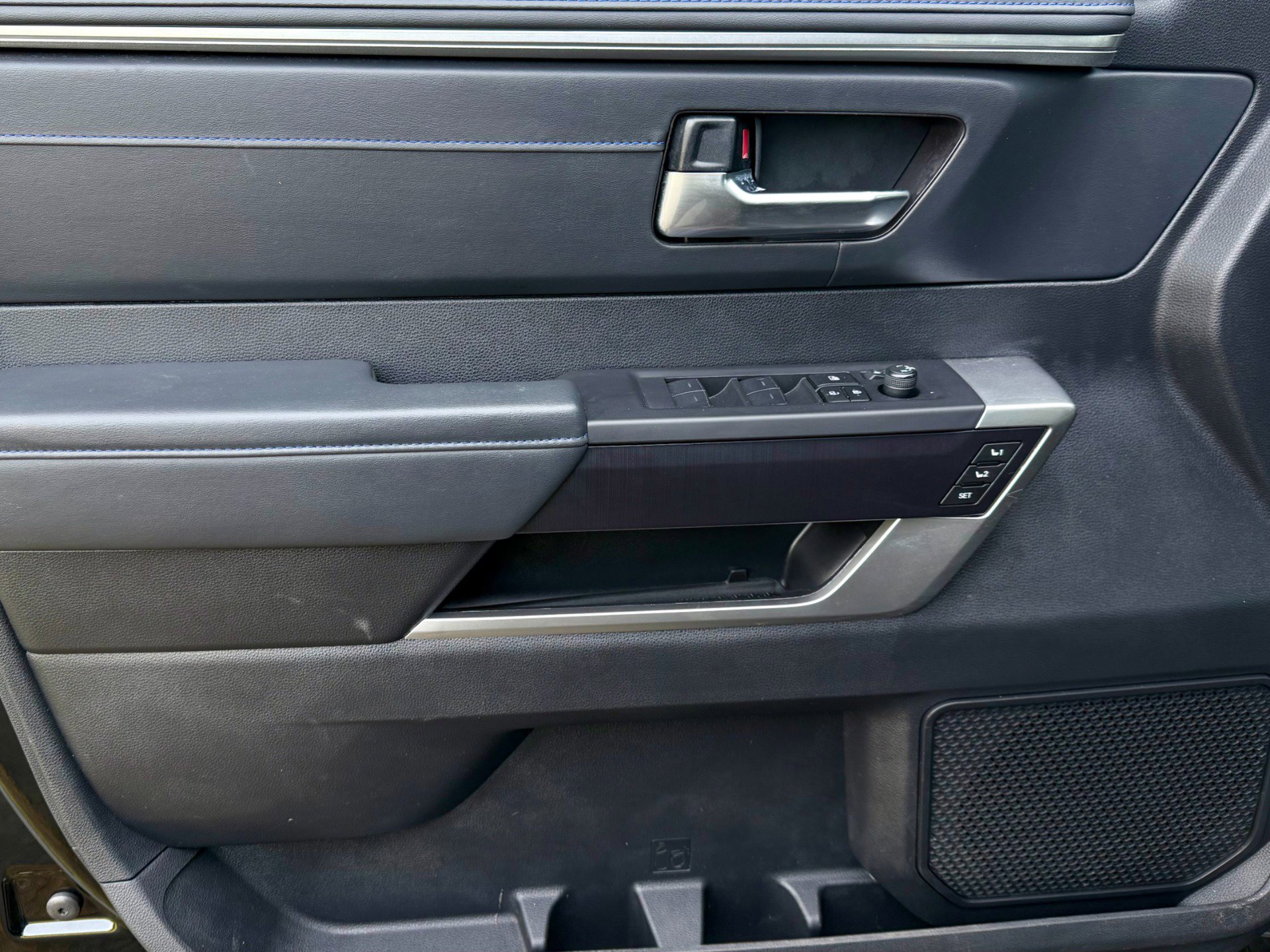 Used 2023 Toyota Sequoia Platinum image 63