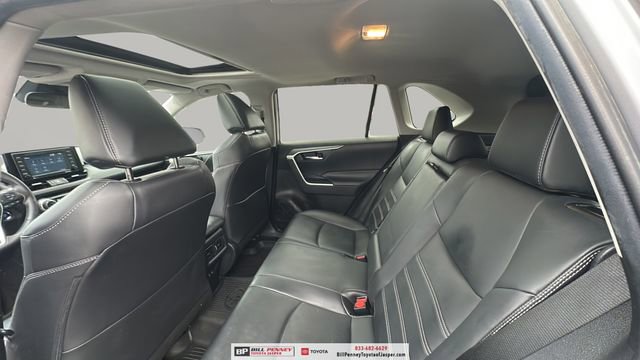 Used 2020 Toyota RAV4 XLE Premium image 13
