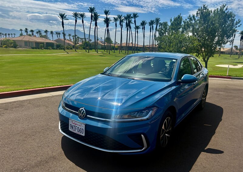 Used 2025 Volkswagen Jetta S FWD image 2