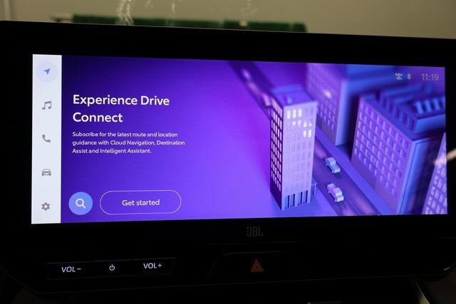 Used 2024 Toyota Venza Limited image 22