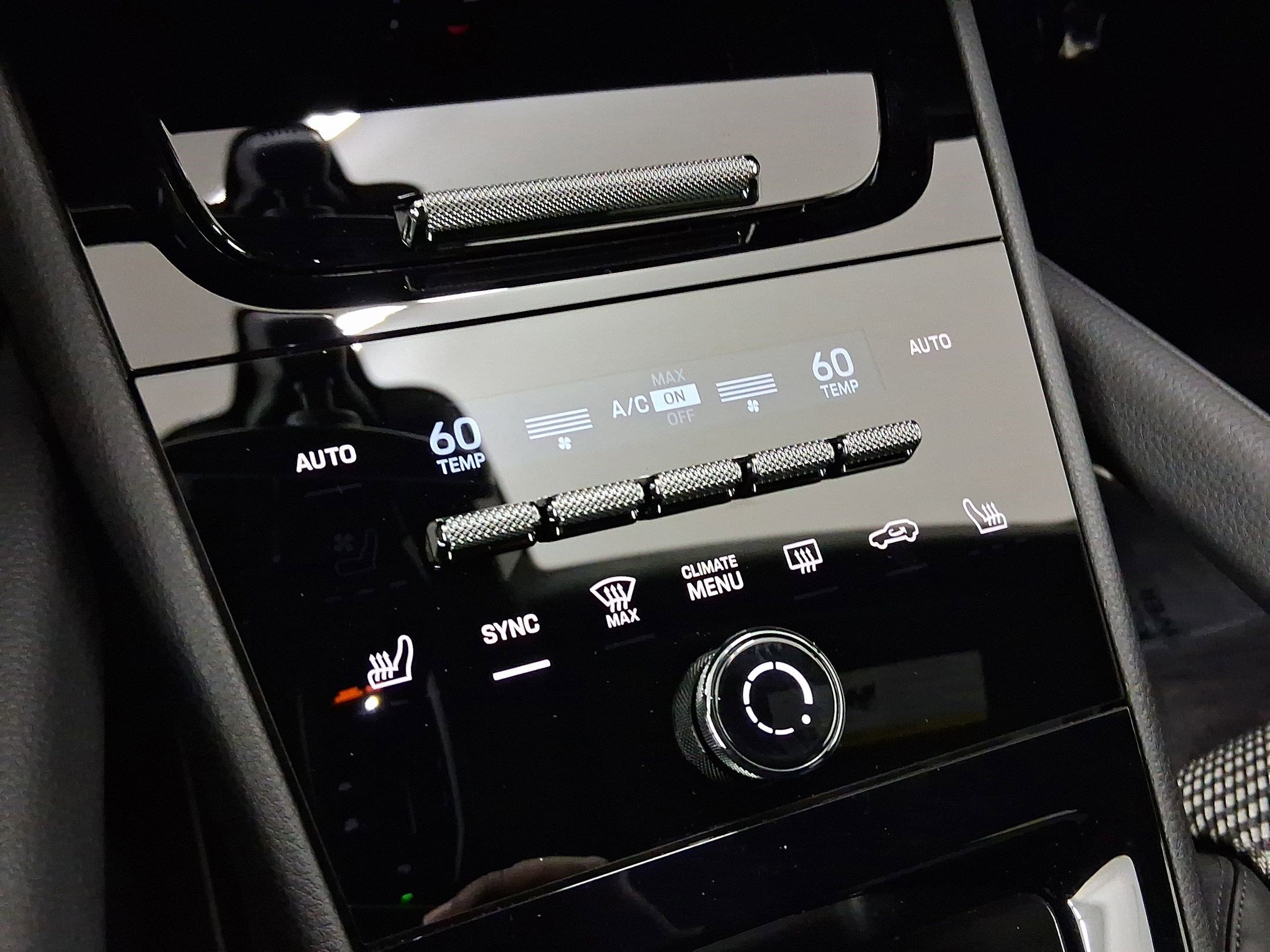 Used 2026 Porsche Cayenne Coupe image 28