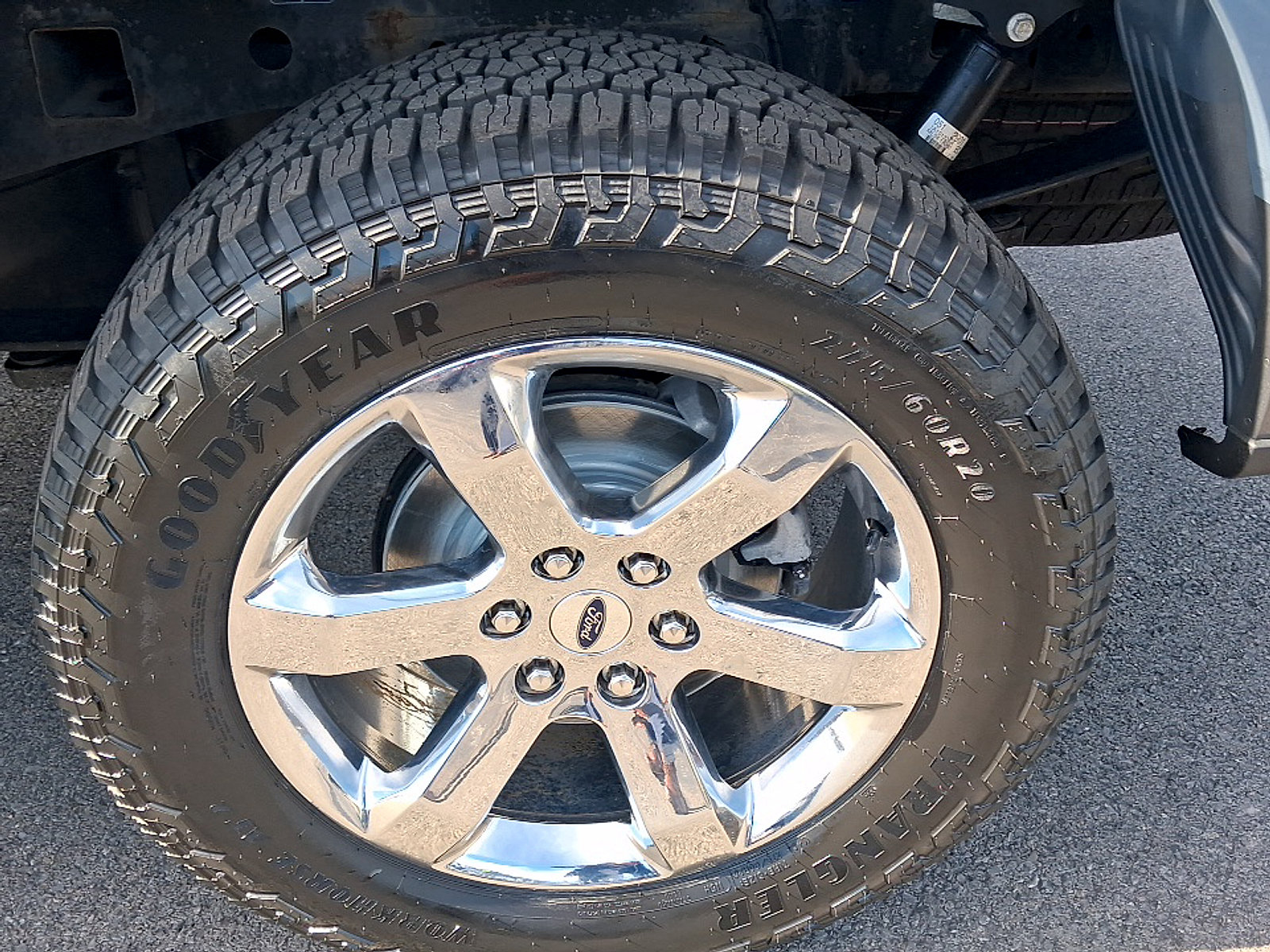 Used 2023 Ford F150 Lariat w/ Equipment Group 502A High AWD/4WD image 8