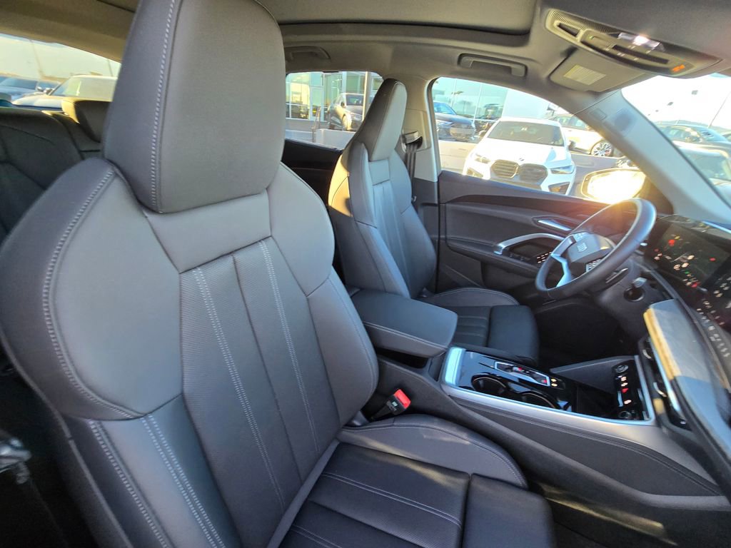 Used 2025 Audi Q5 Premium Plus w/ Premium Plus image 11