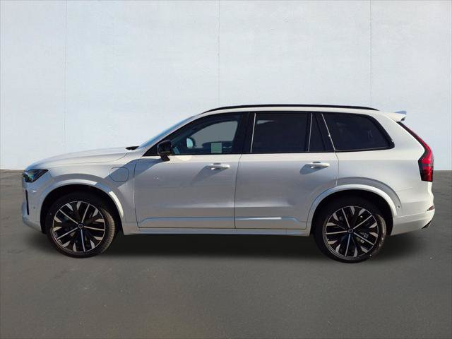 New 2026 Volvo XC90 T8 Ultra w/ Protection Package AWD/4WD image 3