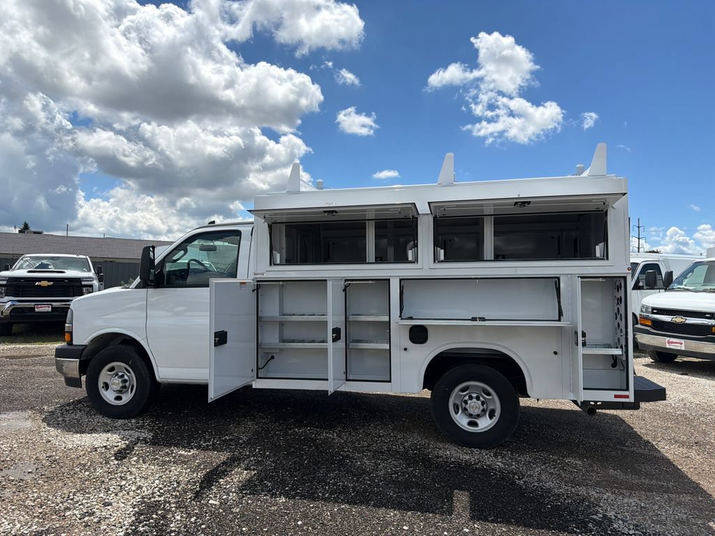 New 2025 Chevrolet Express 3500 w/ Power Convenience Package RWD image 11
