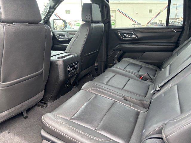Used 2023 Chevrolet Suburban LT RWD image 16