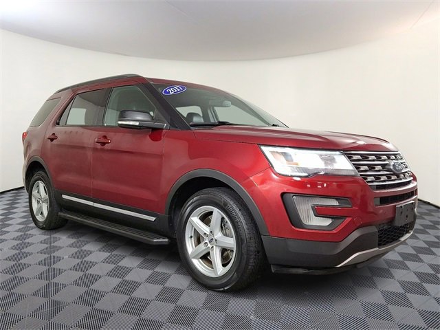 Used 2017 Ford Explorer XLT w/ Equipment Group 202A