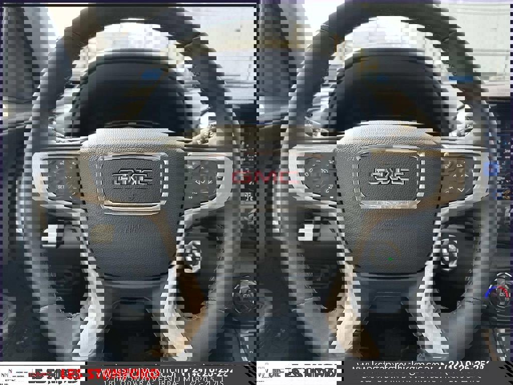 Used 2023 GMC Terrain Denali w/ Denali Premium Package image 22