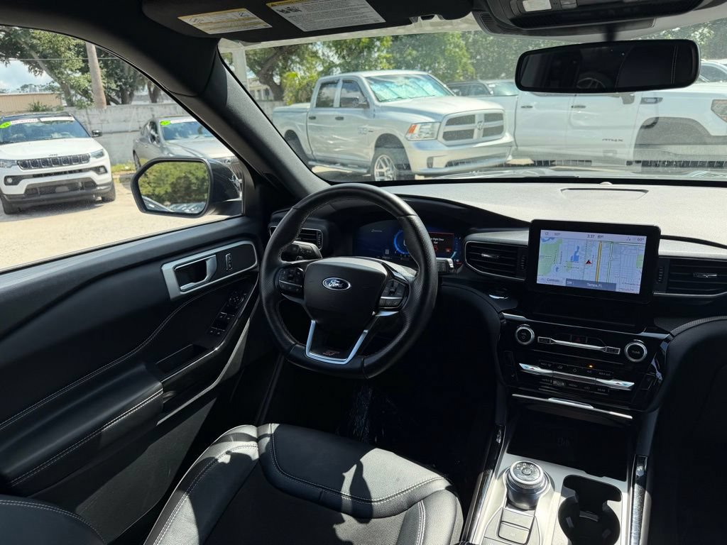 Used 2022 Ford Explorer ST AWD/4WD image 35