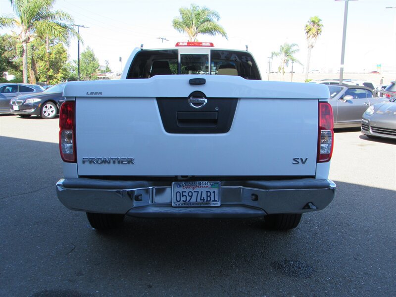 Used 2012 Nissan Frontier SV RWD image 6