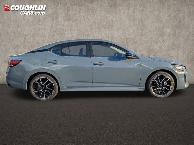 New 2025 Nissan Sentra SR w/ SR Premium Package image 9