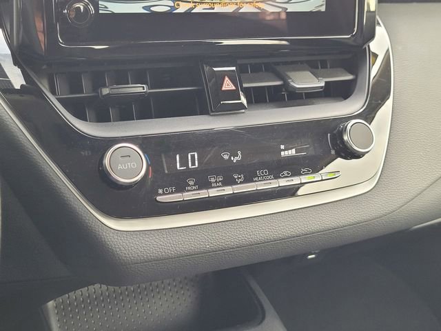 Used 2023 Toyota Corolla LE w/ LE Convenience Package FWD image 11