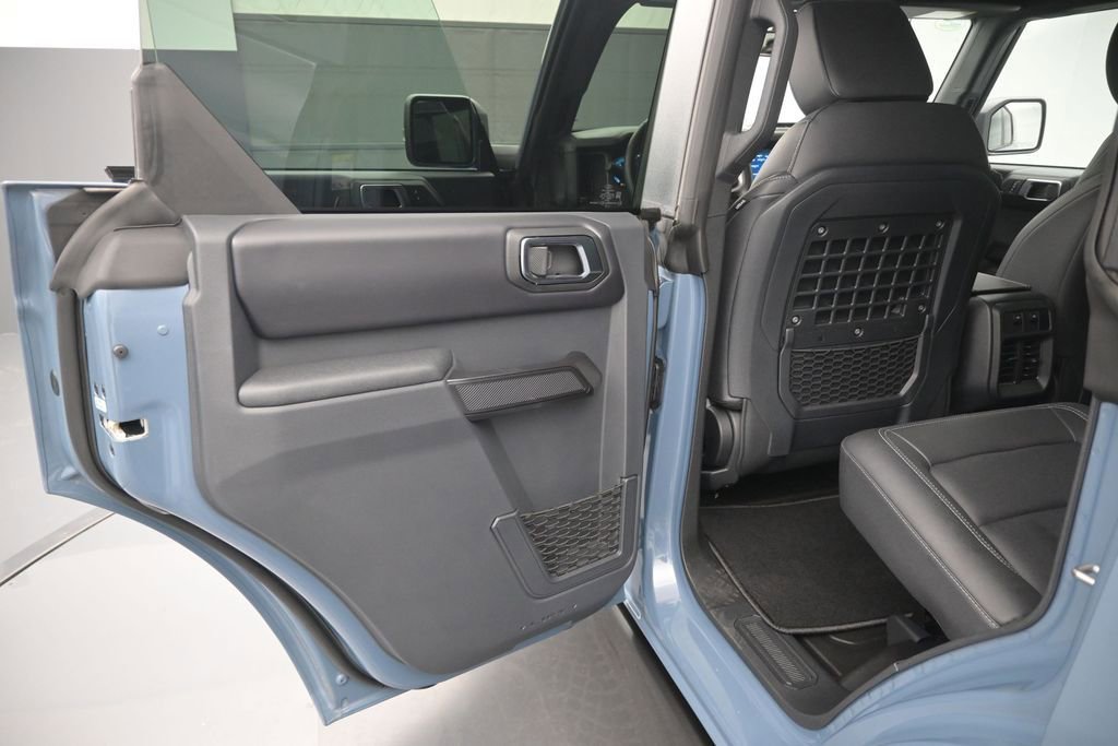 Used 2025 Ford Bronco Badlands AWD/4WD image 11