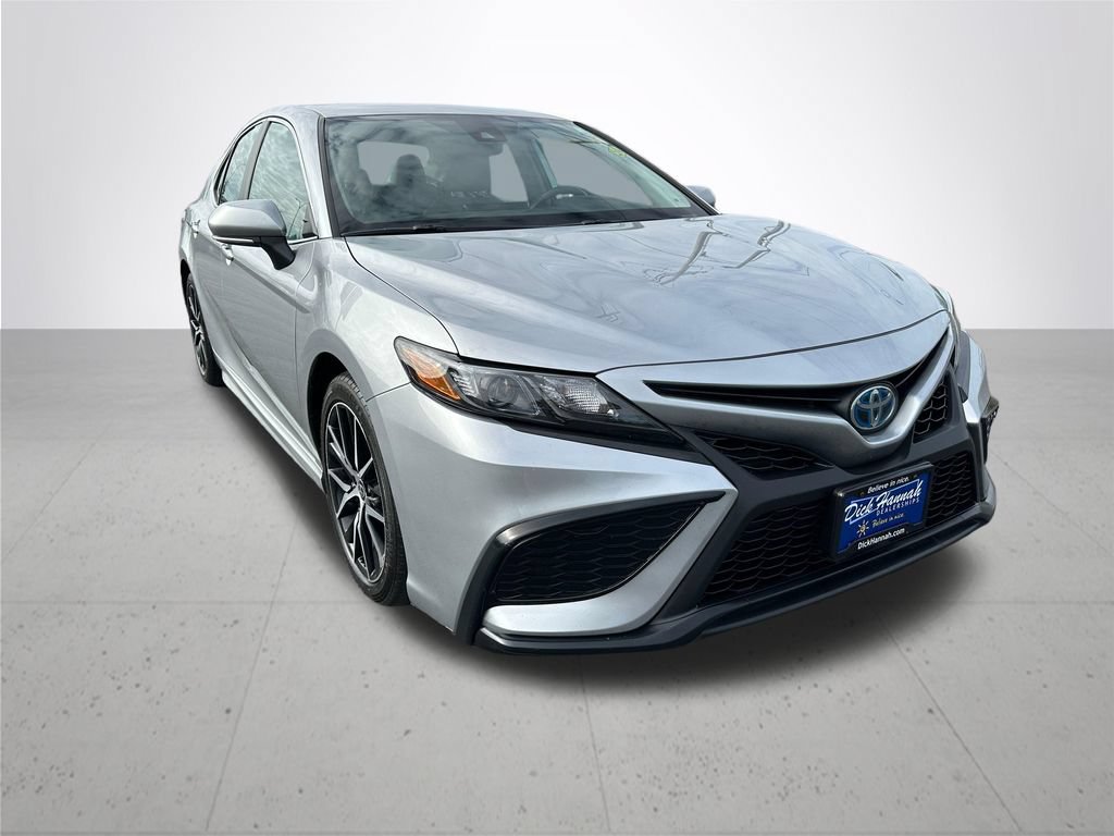 Used 2023 Toyota Camry SE FWD image 5