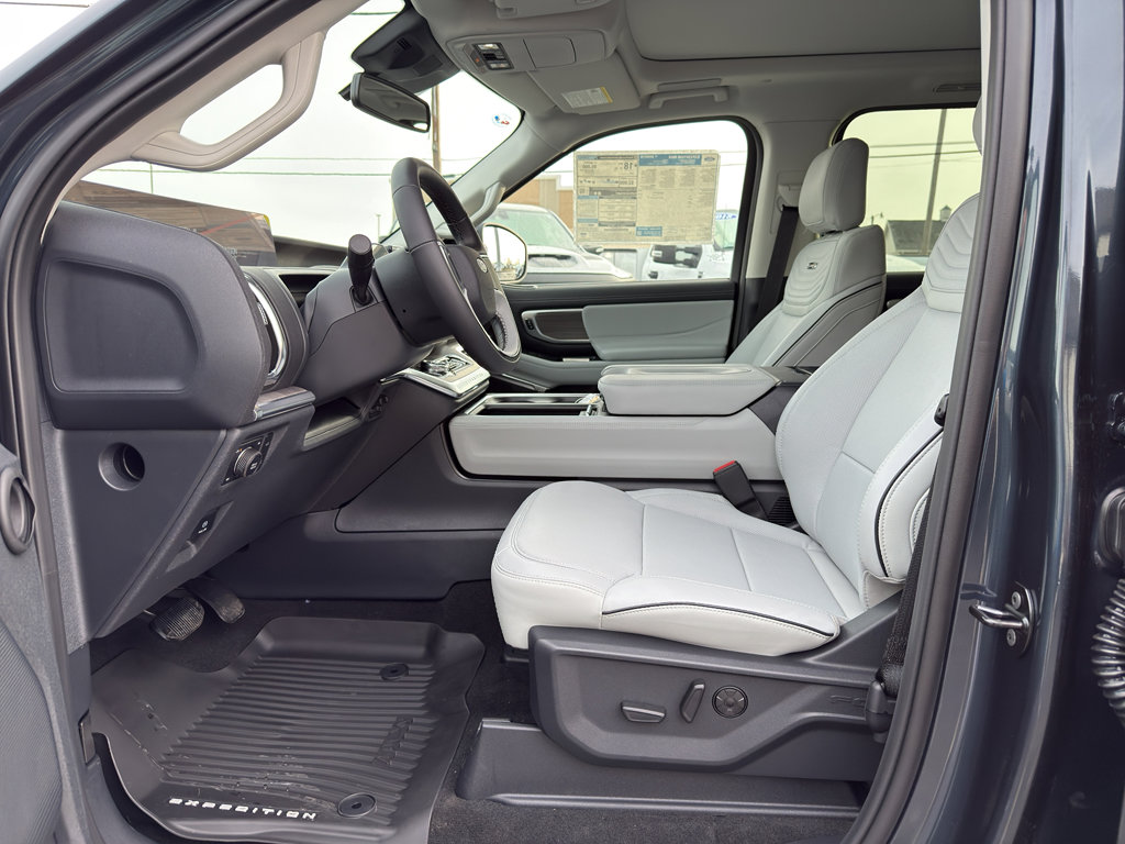 New 2025 Ford Expedition Max Platinum w/ Platinum Ultimate Package image 9