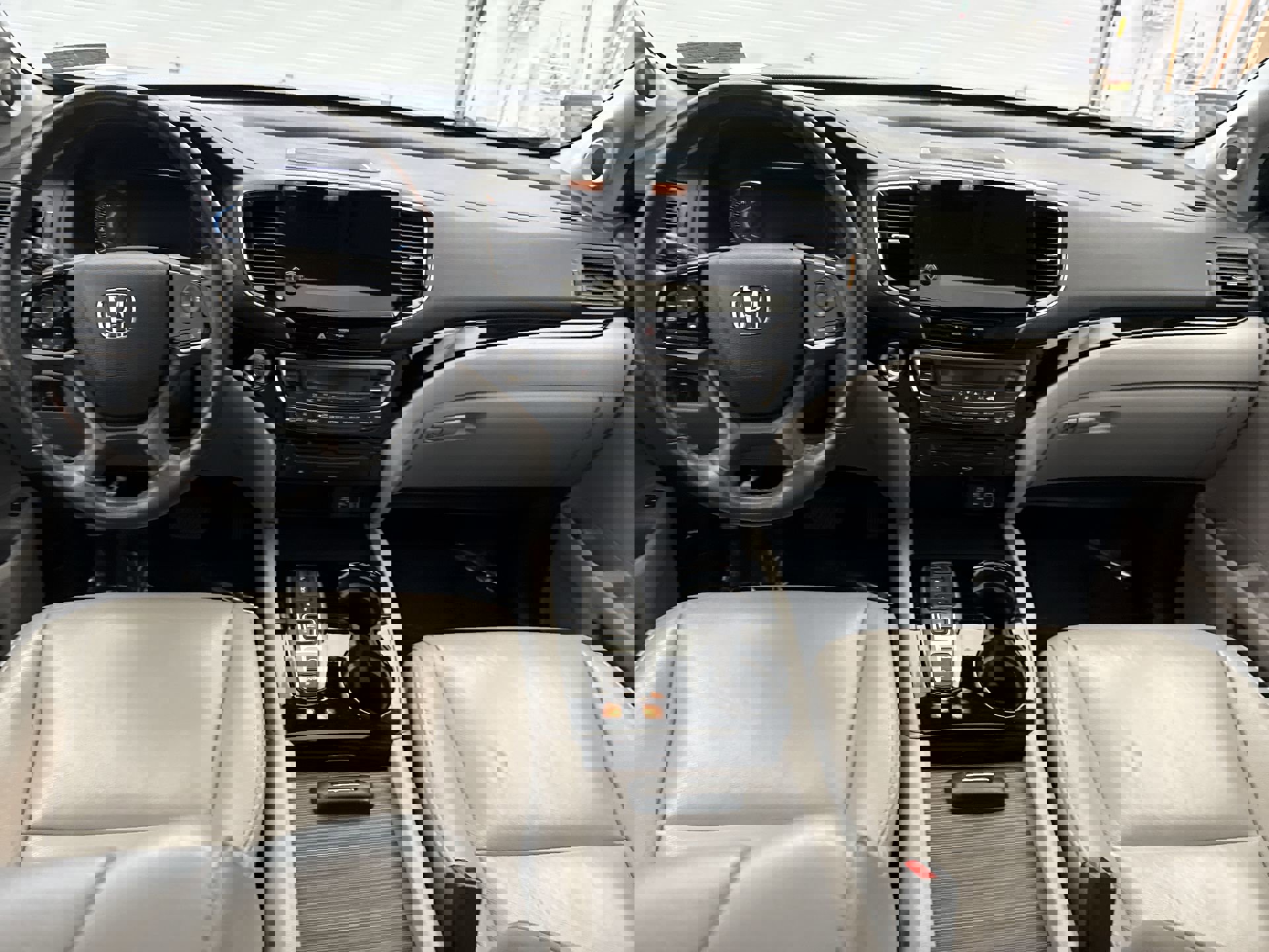 Used 2019 Honda Pilot Touring image 14