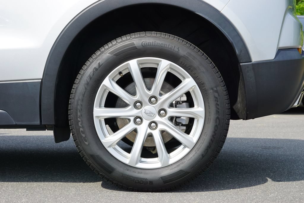 Used 2022 Cadillac XT4 Luxury w/ Cold Weather Package FWD image 13