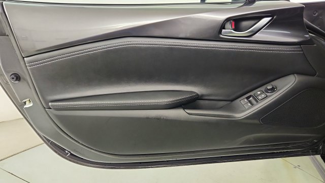 New 2026 MAZDA MX-5 Miata RF Grand Touring RWD image 9