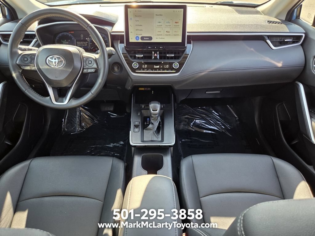 Used 2026 Toyota Corolla Cross XLE FWD image 15