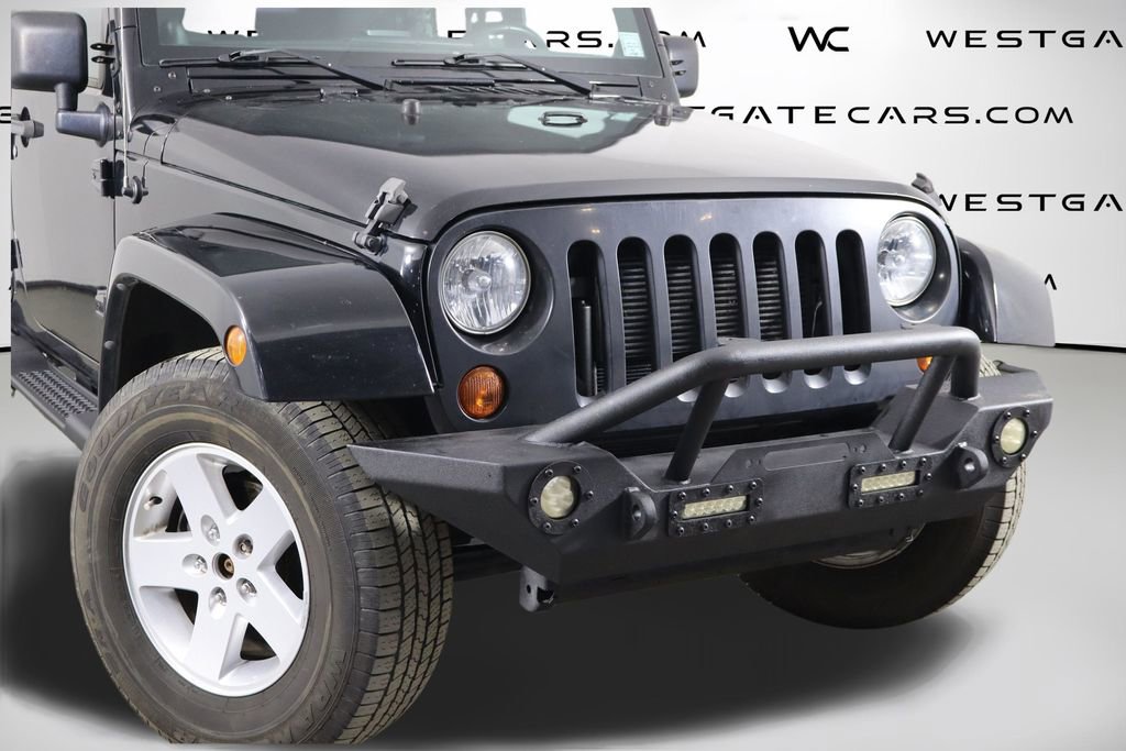 Used 2012 Jeep Wrangler Unlimited Sahara w/ Connectivity Group AWD/4WD image 39
