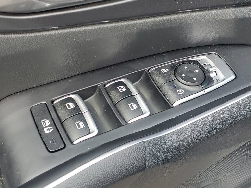 Certified 2023 Kia Sorento LX FWD image 9