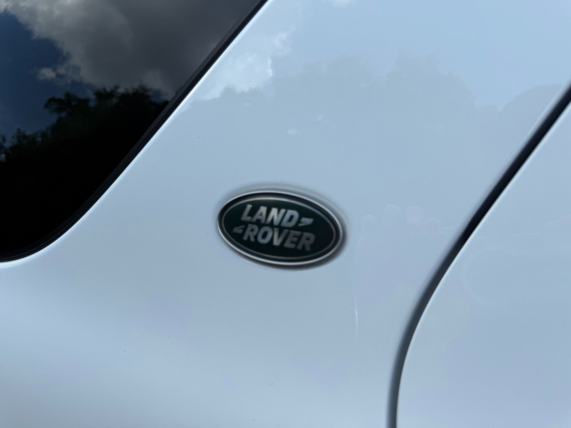 Used 2024 Land Rover Discovery Sport Dynamic SE image 34