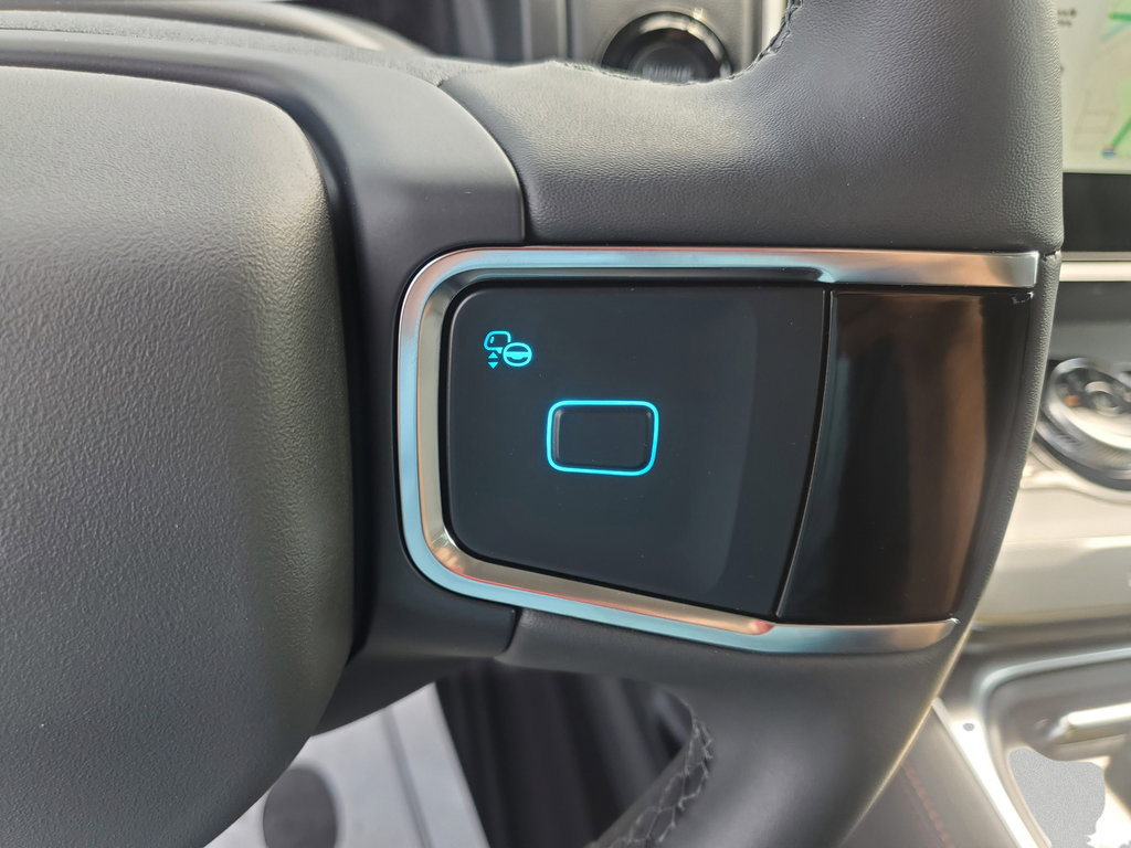 New 2025 Ford Expedition Active AWD/4WD image 29
