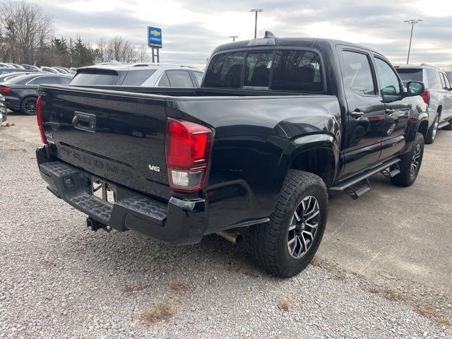Used 2023 Toyota Tacoma SR image 3