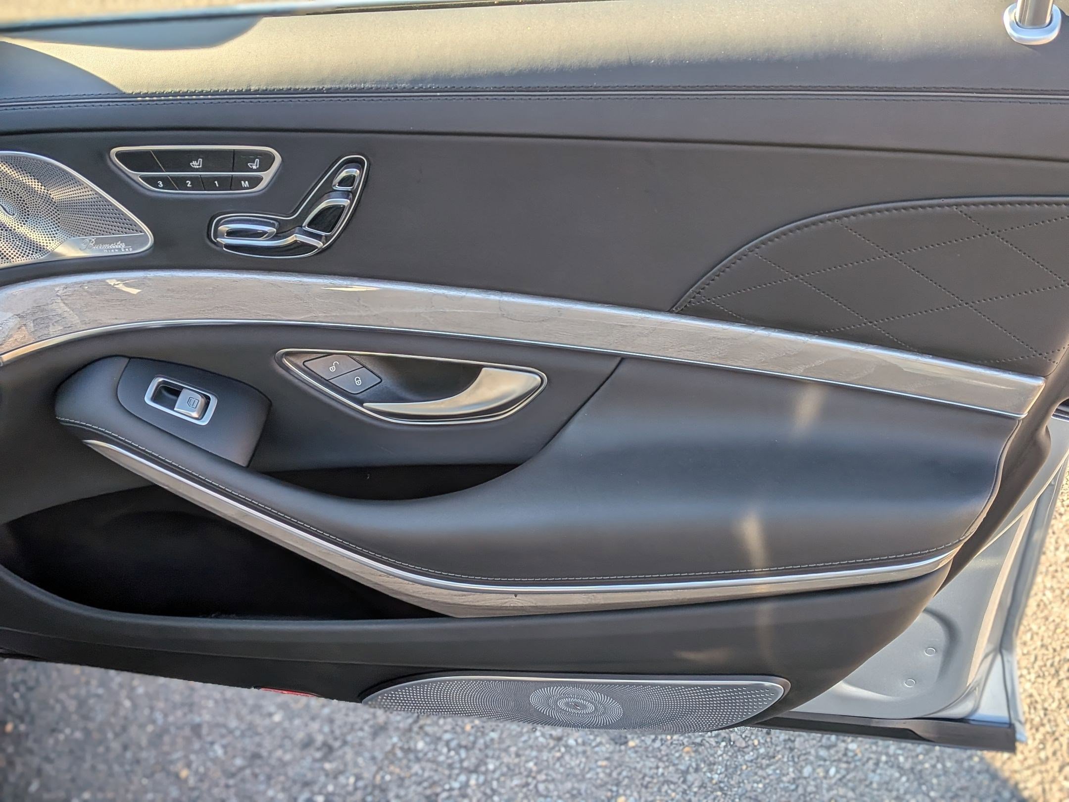 Used 2015 Mercedes-Benz S 63 AMG 4MATIC Sedan image 39