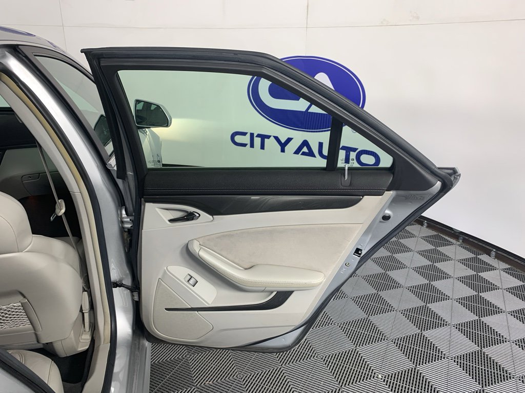 Used 2009 Cadillac CTS V image 36