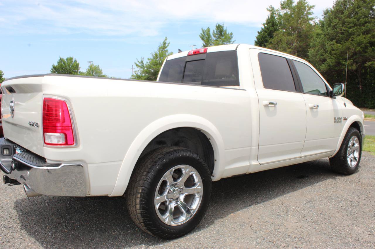 Used 2016 RAM 1500 Laramie w/ Convenience Group AWD/4WD image 8