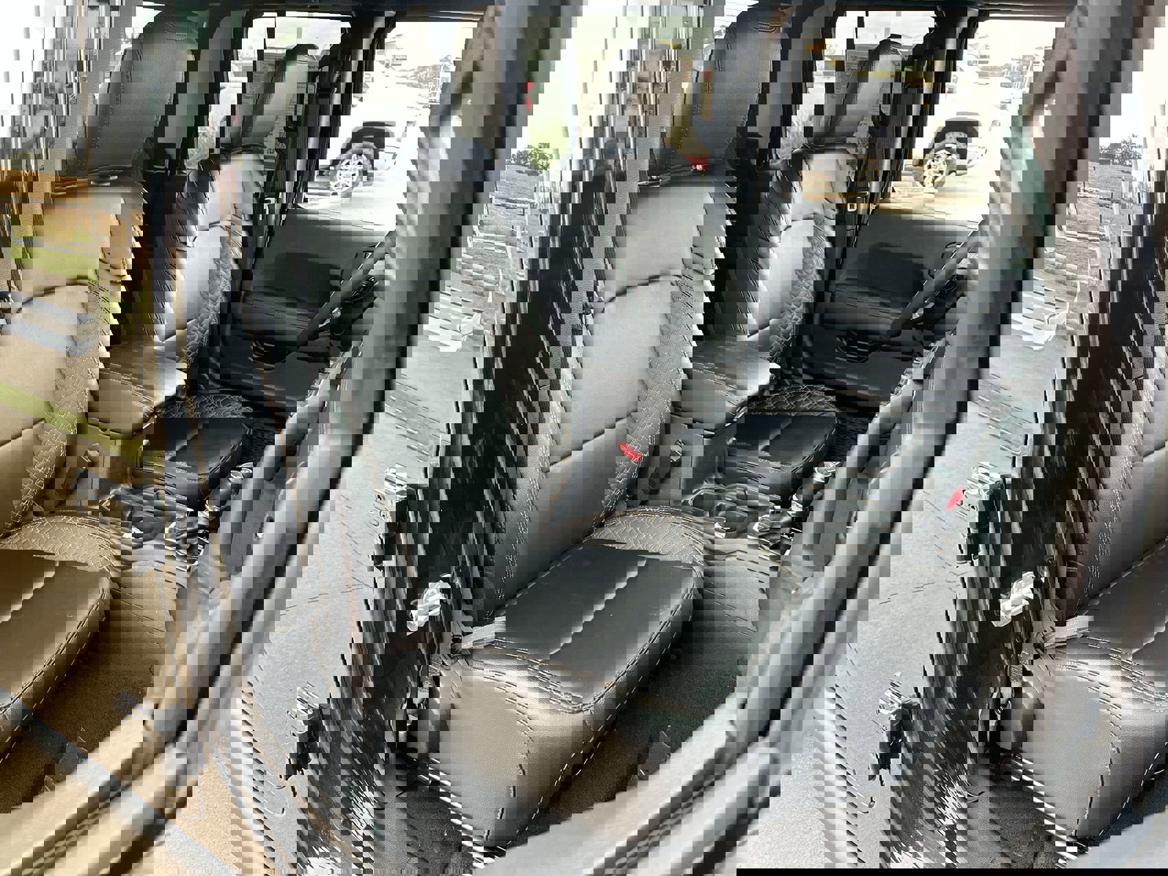 Used 2023 Jeep Gladiator Overland image 23