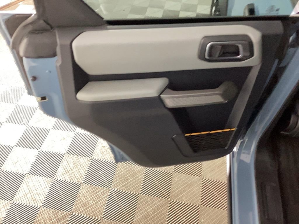 Used 2022 Ford Bronco Badlands image 12