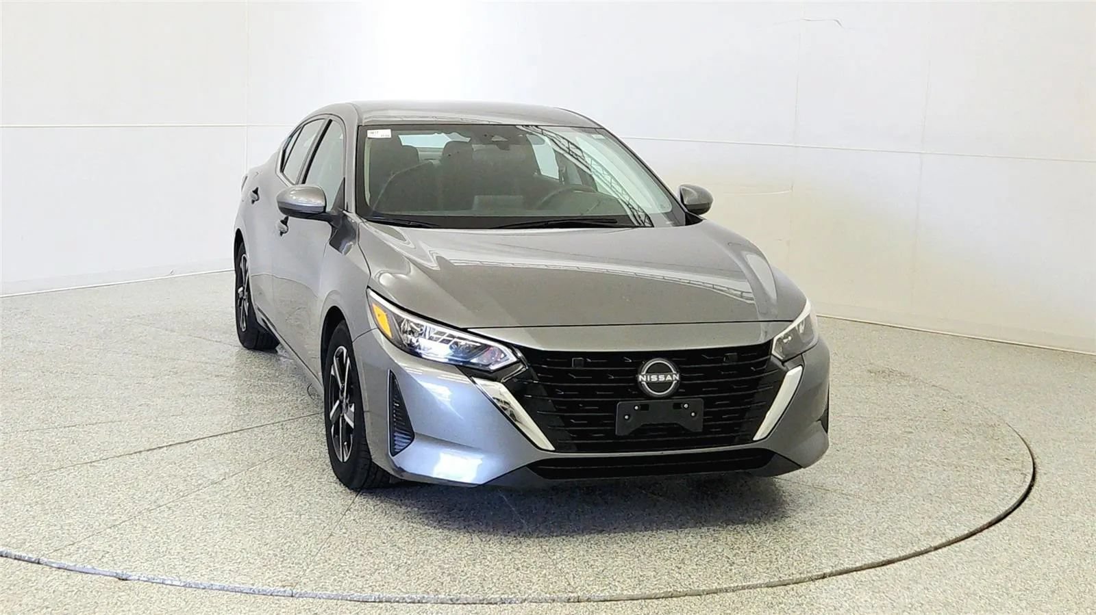 Used 2024 Nissan Sentra SV FWD image 2