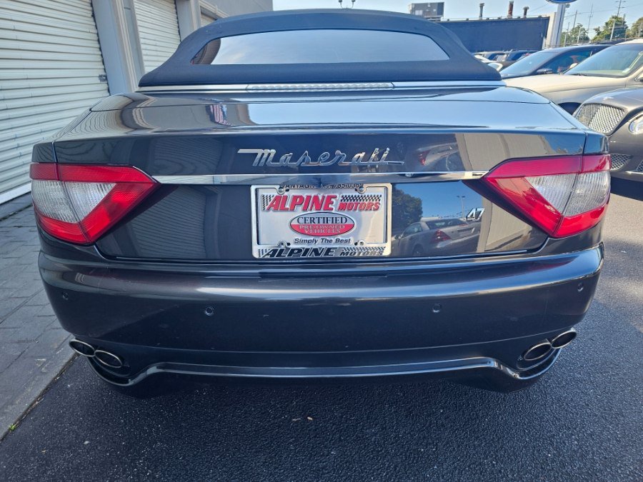 Used 2011 Maserati GranTurismo Convertible RWD image 28